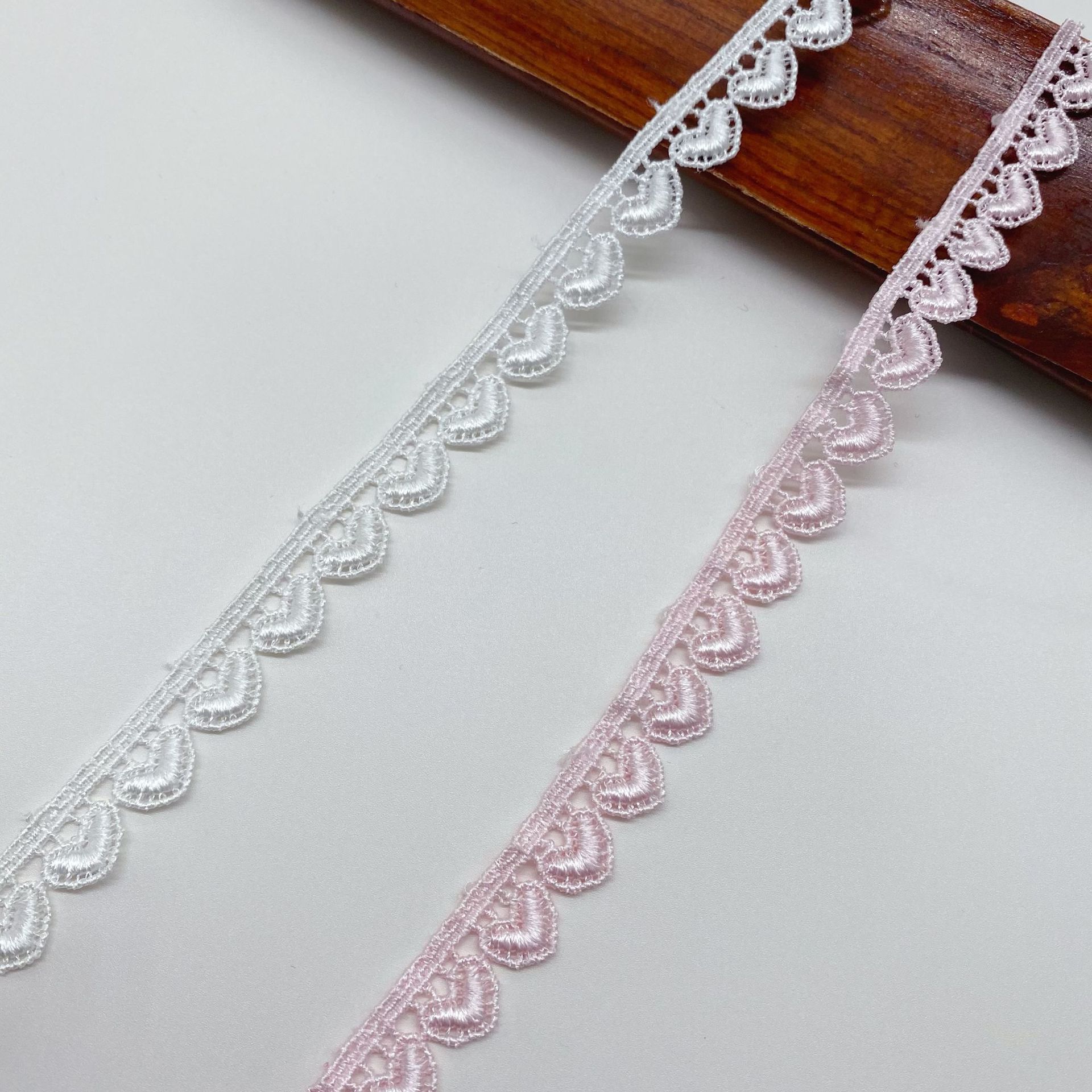 4 jardas bordado multicolorido - Lace Ribbon Trim avaliação e preço